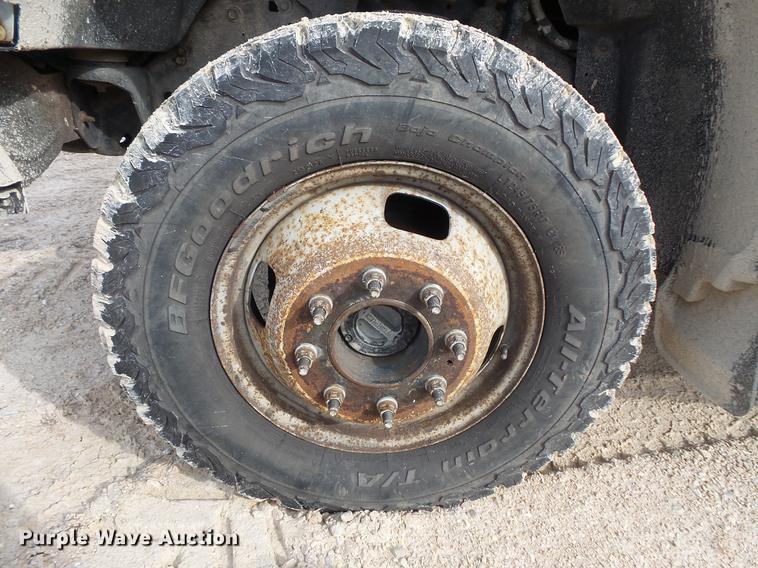 image for item DV9538 2008 Ford F350 Super Duty Crew Cab utility bed pickup truck