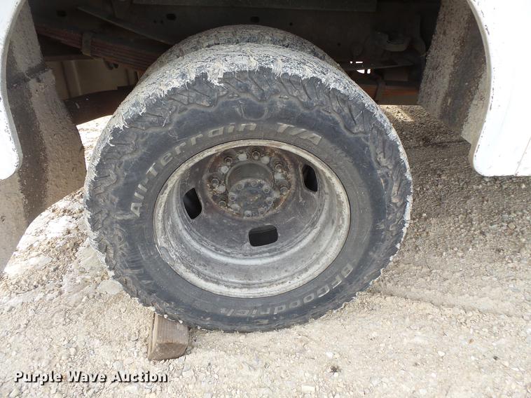 image for item DV9538 2008 Ford F350 Super Duty Crew Cab utility bed pickup truck