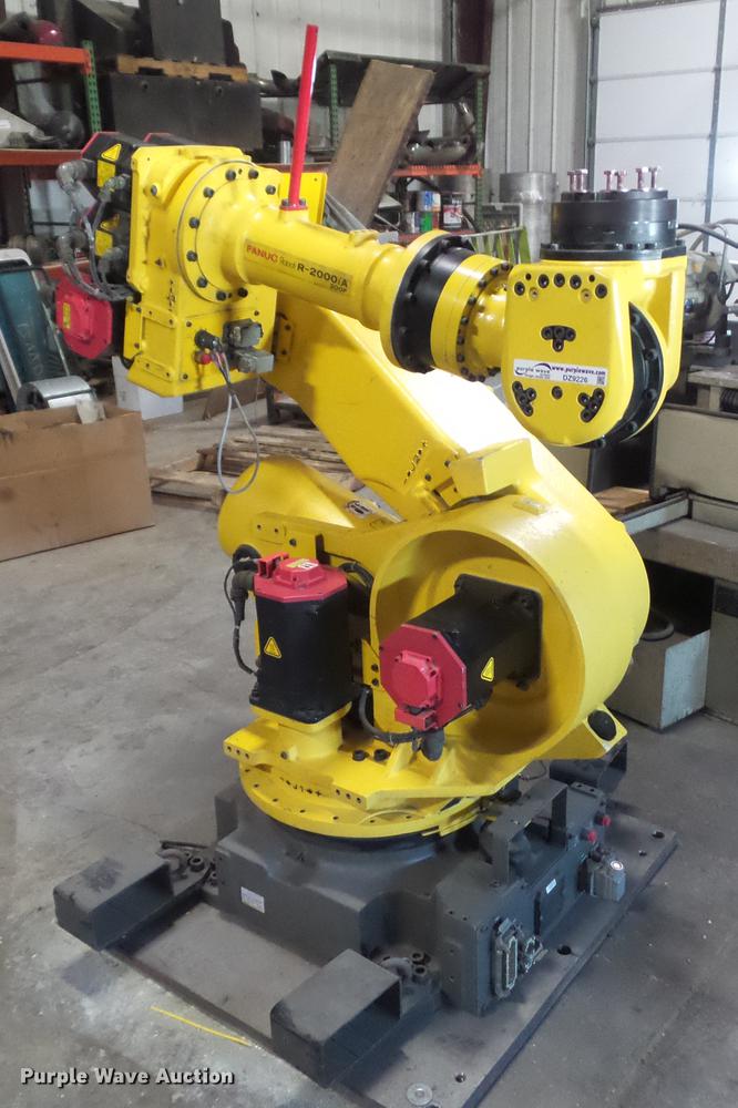 image for item DZ9226 Fanuc R-2000iA/200F robot arm