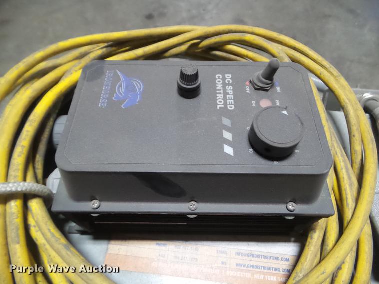 image for item DZ9226 Fanuc R-2000iA/200F robot arm