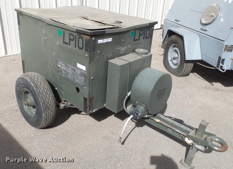 image for item EA9824 Ingersoll Rand MC-2A air compressor