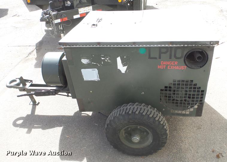 image for item EA9824 Ingersoll Rand MC-2A air compressor