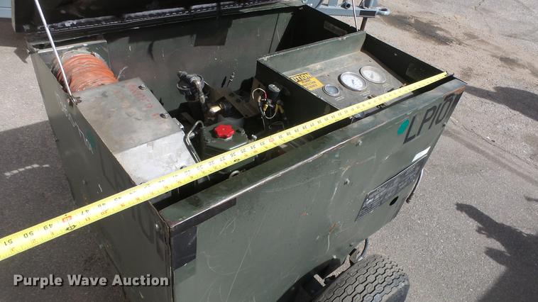 image for item EA9824 Ingersoll Rand MC-2A air compressor