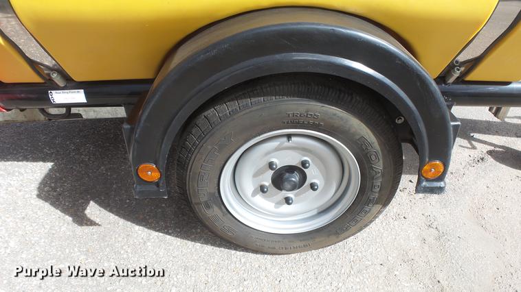 image for item EA9827 Brendon Bowers pressure washer