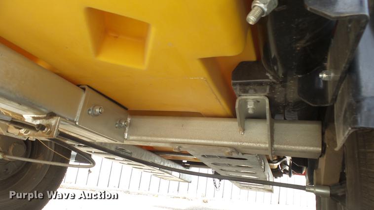 image for item EA9827 Brendon Bowers pressure washer