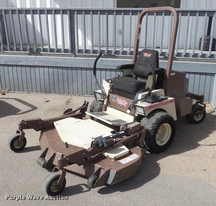 image for item EA9828 Grasshopper 729 ZTR lawn mower