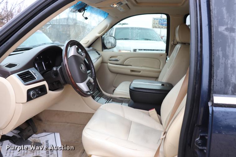 image for item EJ9786 2007 Cadillac Escalade ESV SUV