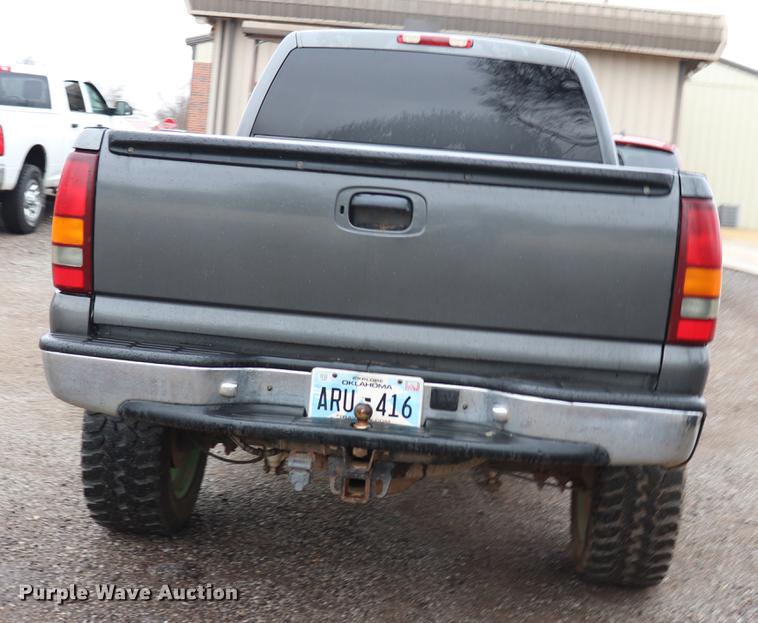 image for item EJ9787 2002 Chevrolet Silverado 1500 Crew Cab pickup truck