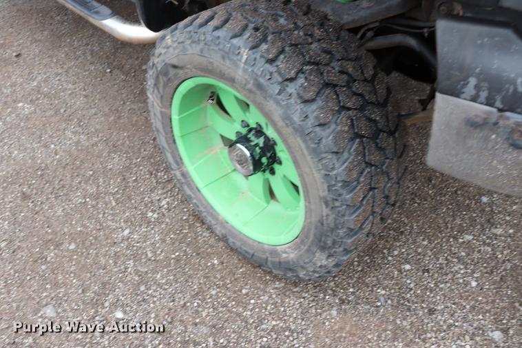 image for item EJ9787 2002 Chevrolet Silverado 1500 Crew Cab pickup truck