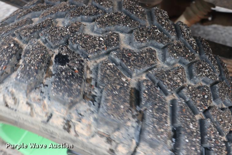 image for item EJ9787 2002 Chevrolet Silverado 1500 Crew Cab pickup truck