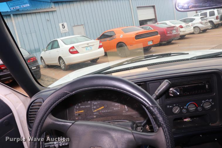 image for item EJ9791 1997 Chevrolet C2500 utility bed pickup truck