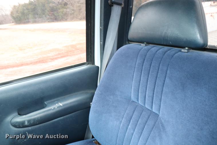 image for item EJ9791 1997 Chevrolet C2500 utility bed pickup truck