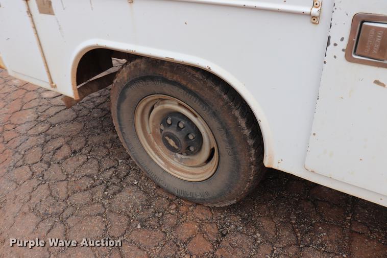 image for item EJ9791 1997 Chevrolet C2500 utility bed pickup truck