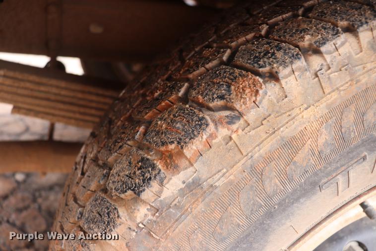 image for item EJ9791 1997 Chevrolet C2500 utility bed pickup truck