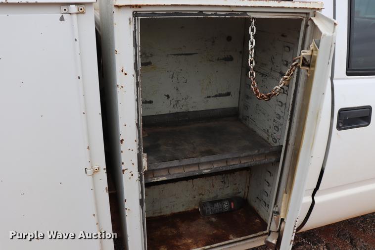 image for item EJ9791 1997 Chevrolet C2500 utility bed pickup truck