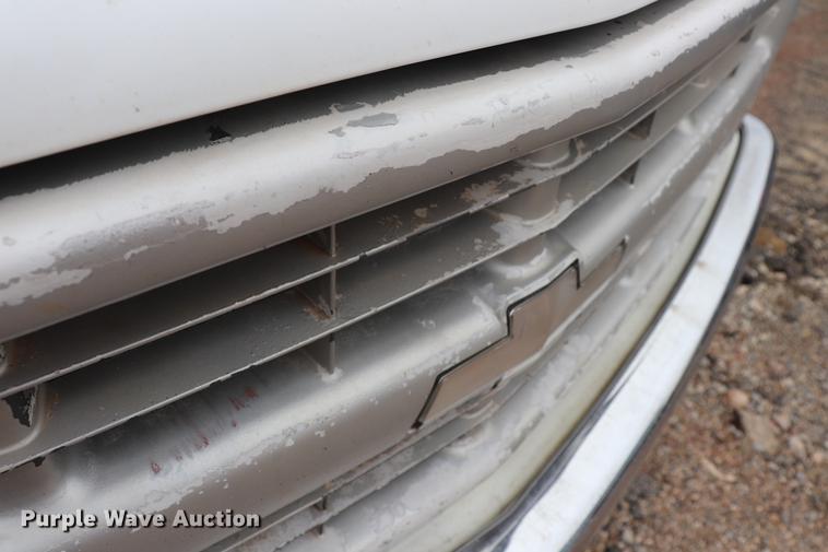 image for item EJ9791 1997 Chevrolet C2500 utility bed pickup truck