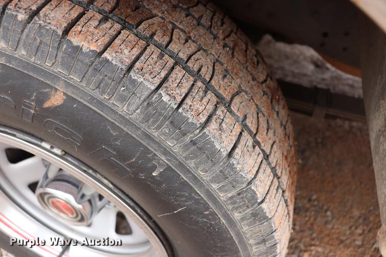 image for item EJ9793 1988 Ford F150 XLT pickup truck