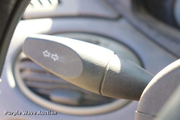 image for item EJ9797 2003 Ford Focus ZX3