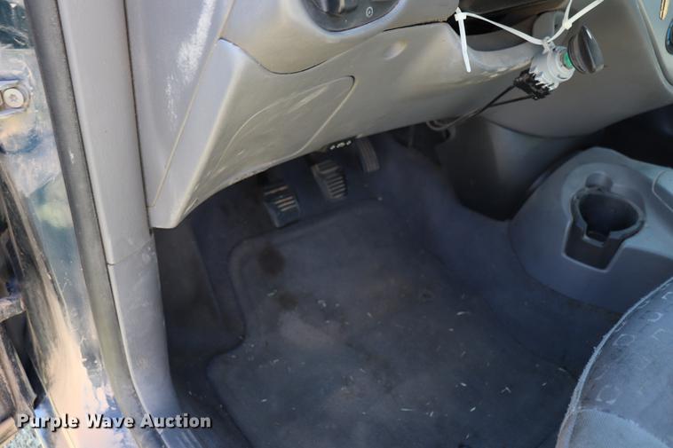 image for item EJ9797 2003 Ford Focus ZX3