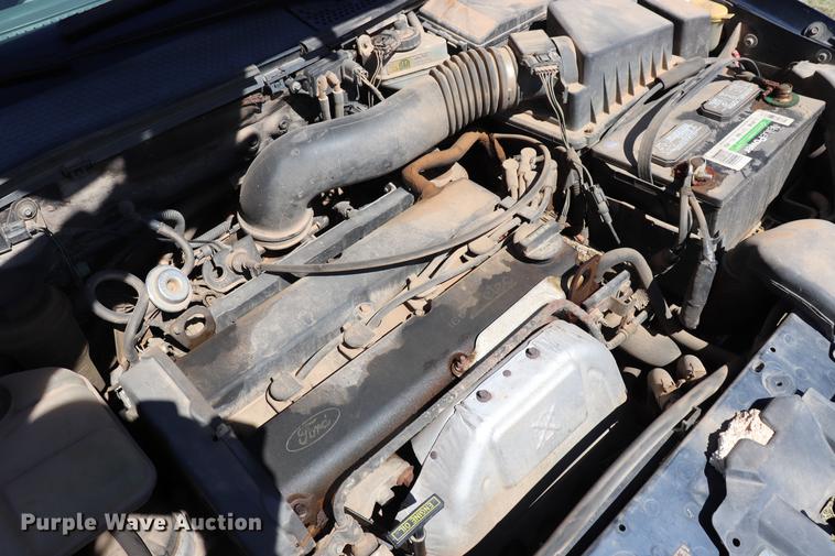 image for item EJ9797 2003 Ford Focus ZX3