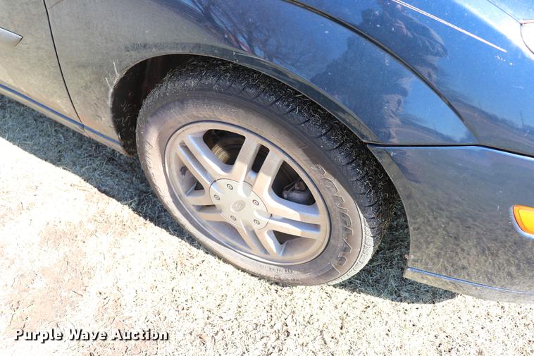 image for item EJ9797 2003 Ford Focus ZX3