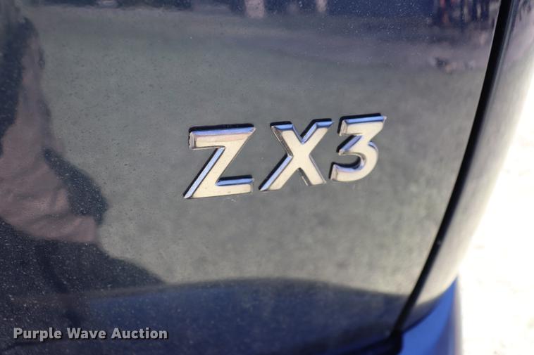 image for item EJ9797 2003 Ford Focus ZX3