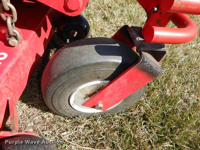 image for item EN9086 2008 Yazoo/Kees Max ZT ZTR lawn mower