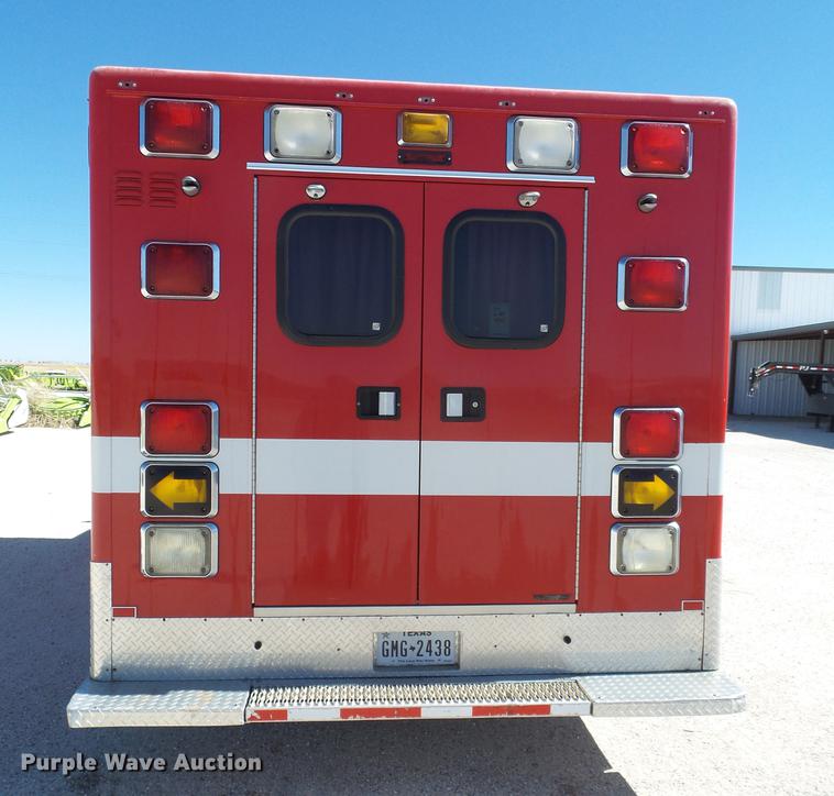 image for item EN9532 2008 Ford E450 ambulance