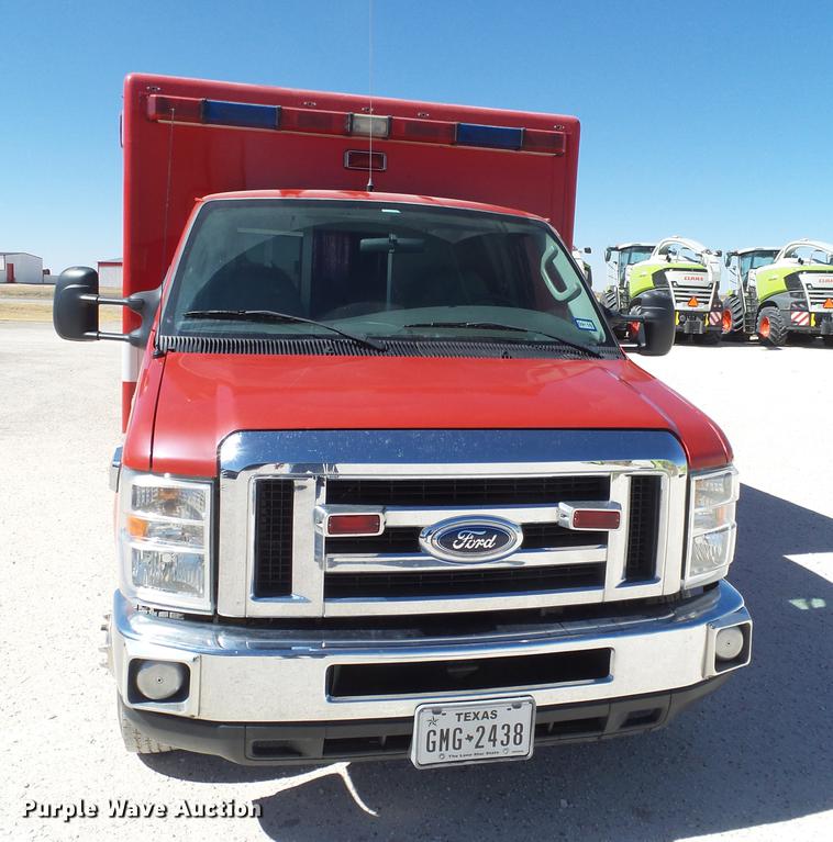 image for item EN9532 2008 Ford E450 ambulance