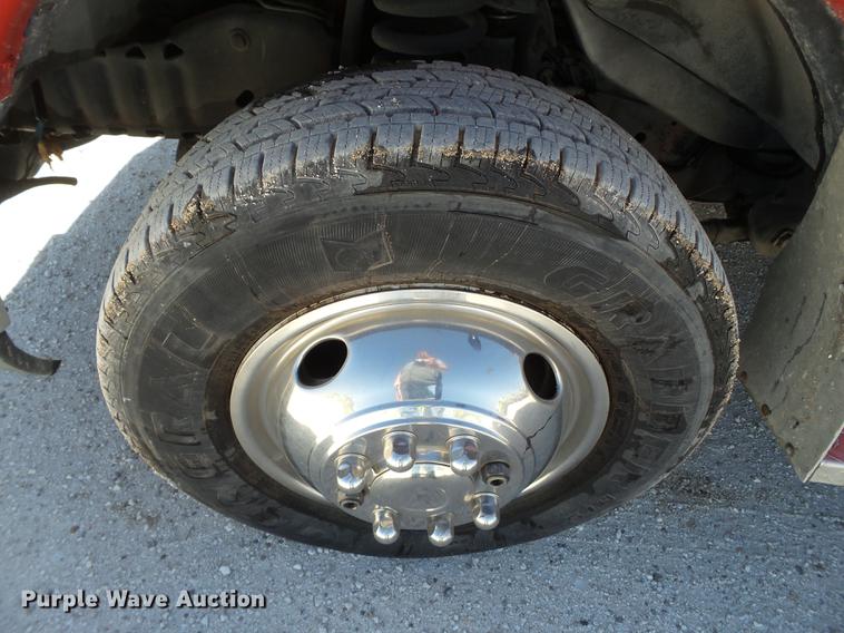 image for item EN9532 2008 Ford E450 ambulance