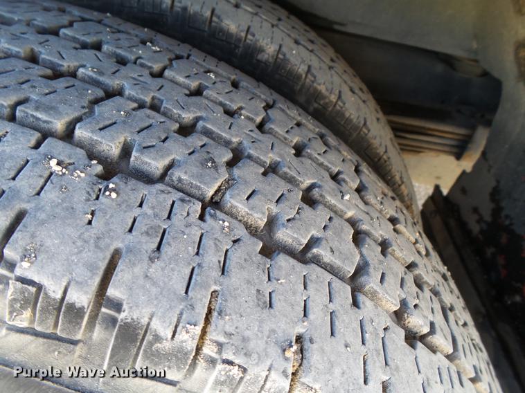 image for item EN9532 2008 Ford E450 ambulance