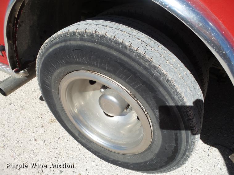 image for item EN9532 2008 Ford E450 ambulance