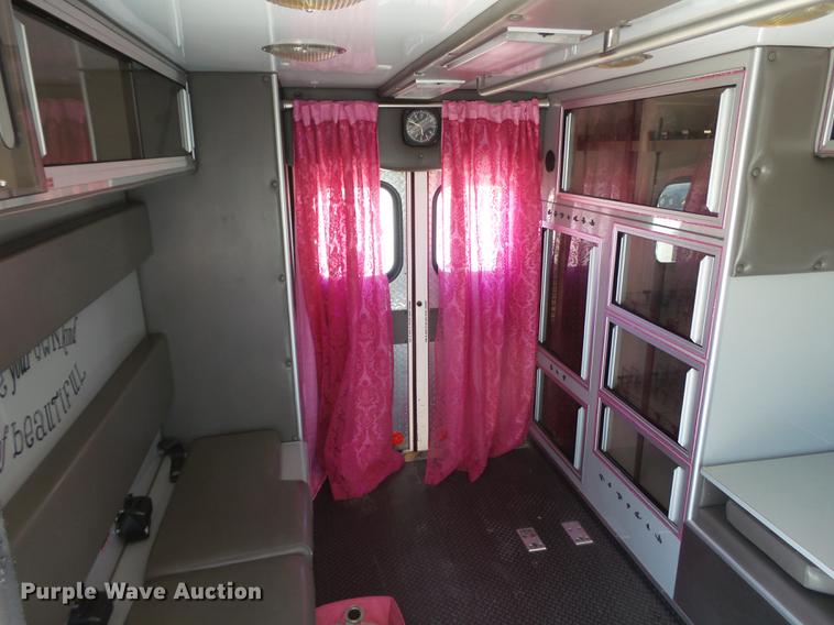 image for item EN9532 2008 Ford E450 ambulance