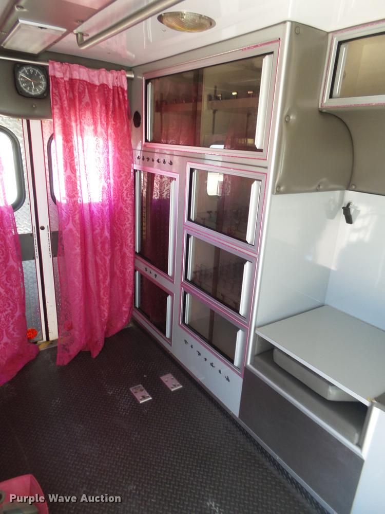 image for item EN9532 2008 Ford E450 ambulance