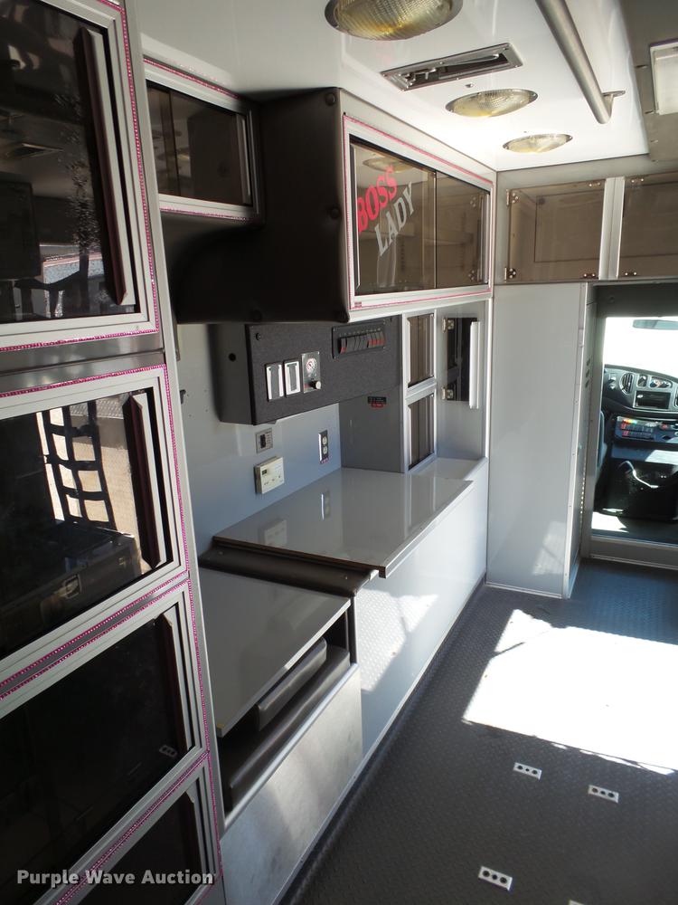 image for item EN9532 2008 Ford E450 ambulance