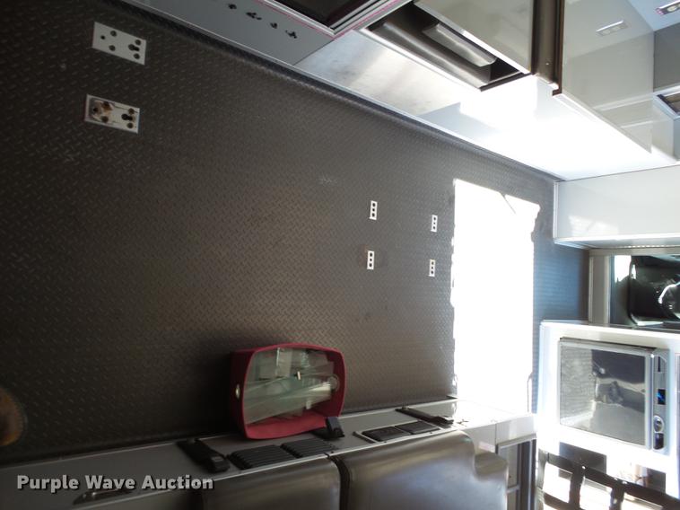 image for item EN9532 2008 Ford E450 ambulance