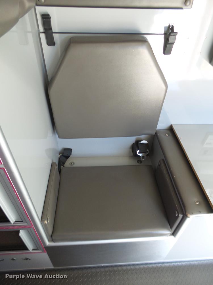 image for item EN9532 2008 Ford E450 ambulance