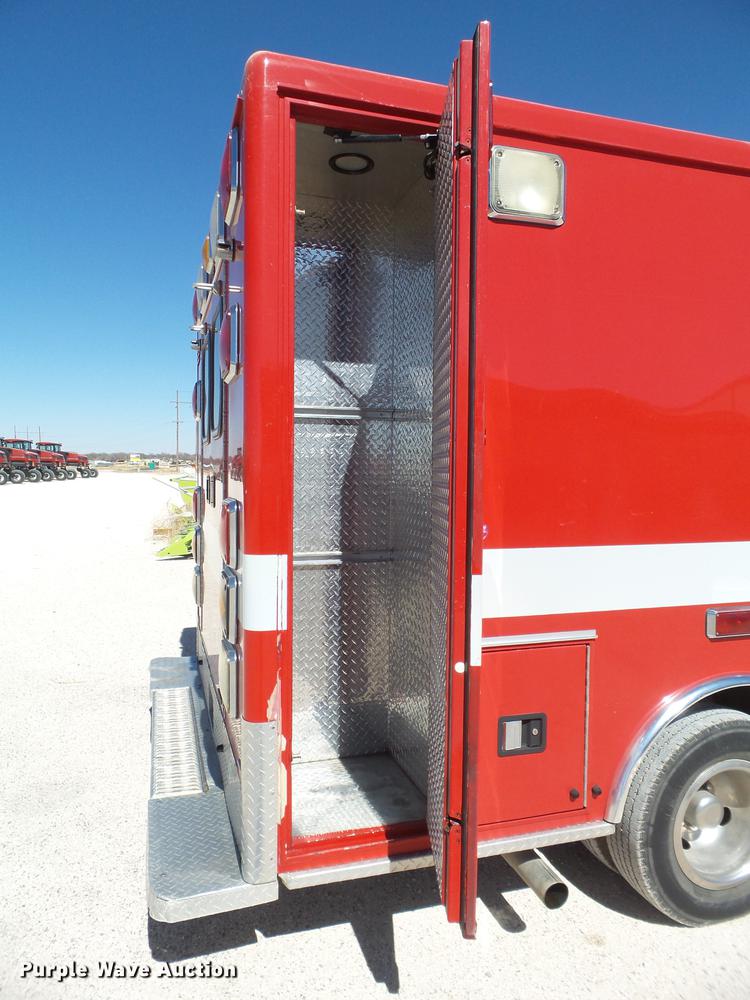 image for item EN9532 2008 Ford E450 ambulance