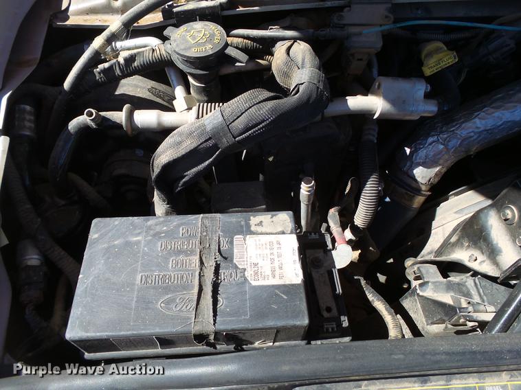 image for item EN9532 2008 Ford E450 ambulance