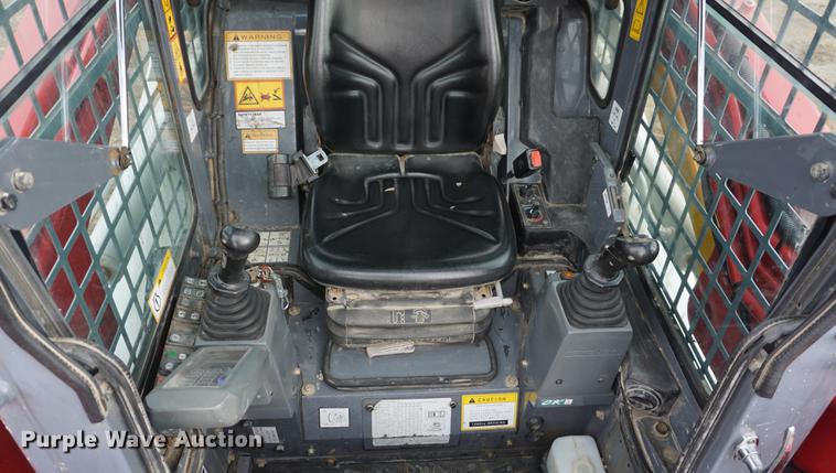 image for item DB0489 2014 Takeuchi TL12 skid steer