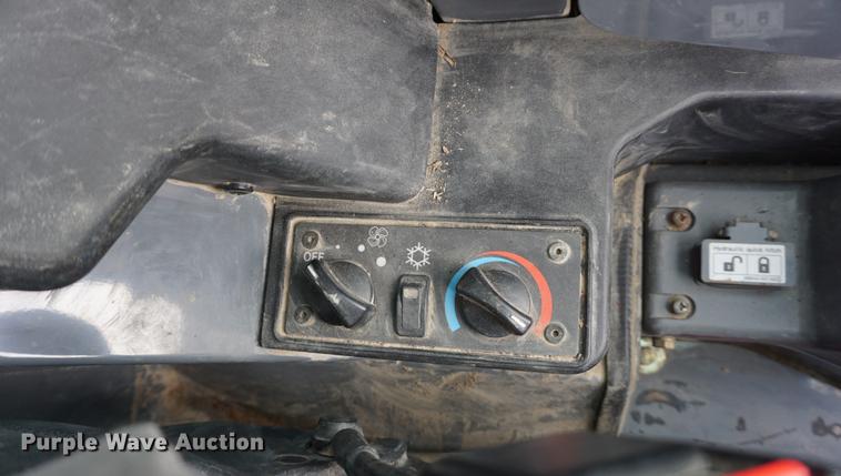 image for item DB0489 2014 Takeuchi TL12 skid steer