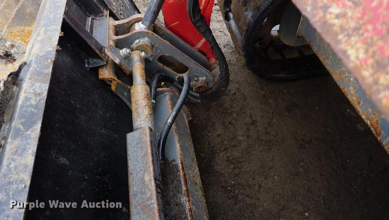 image for item DB0489 2014 Takeuchi TL12 skid steer