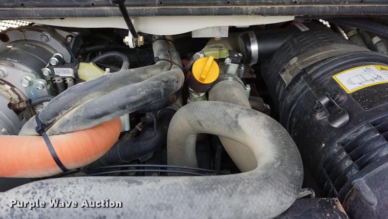 image for item DB0489 2014 Takeuchi TL12 skid steer