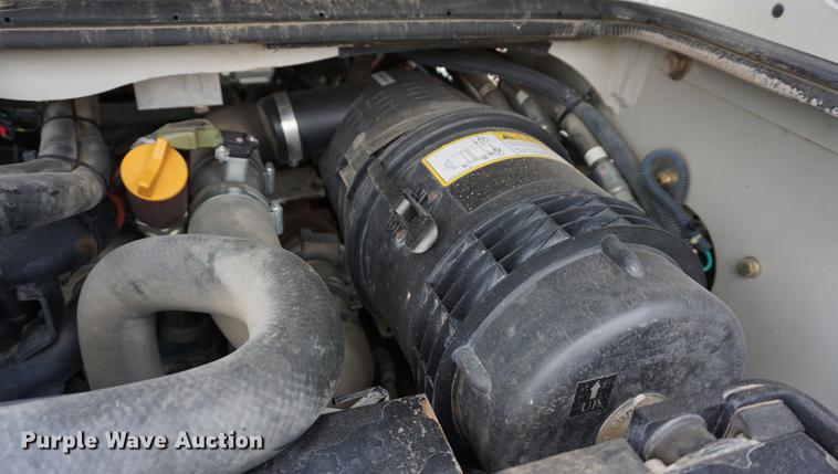 image for item DB0489 2014 Takeuchi TL12 skid steer