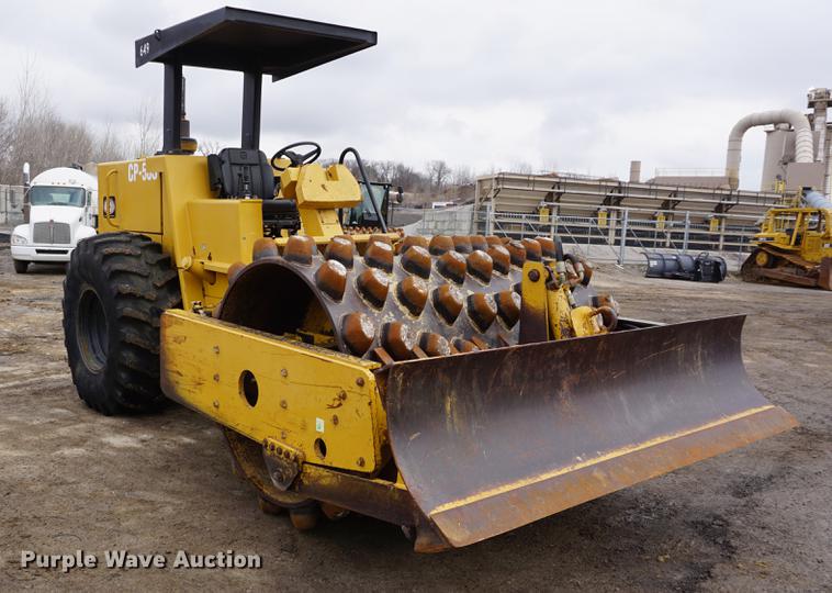 image for item DB0491 1992 Caterpillar CP-563 single drum vibratory roller