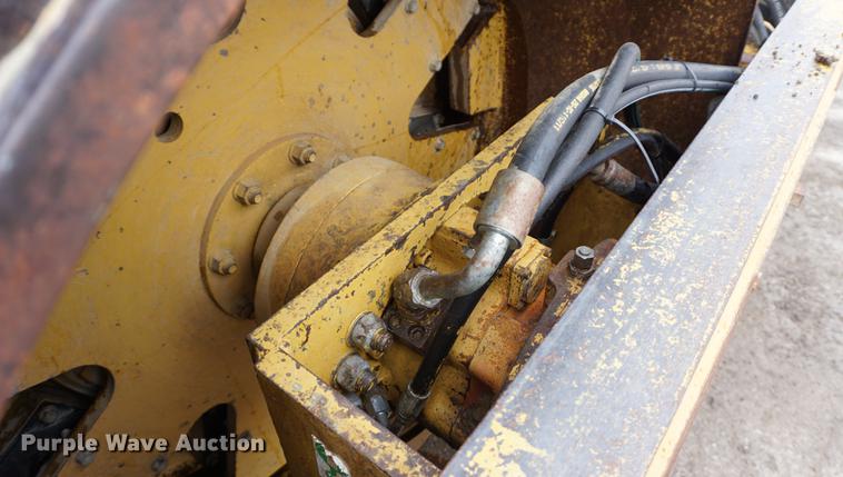 image for item DB0491 1992 Caterpillar CP-563 single drum vibratory roller