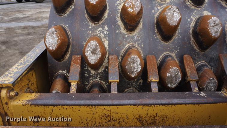 image for item DB0491 1992 Caterpillar CP-563 single drum vibratory roller