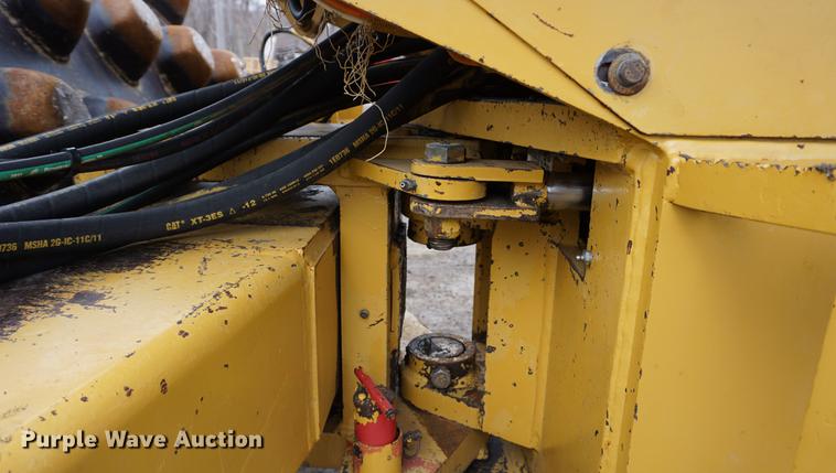 image for item DB0491 1992 Caterpillar CP-563 single drum vibratory roller