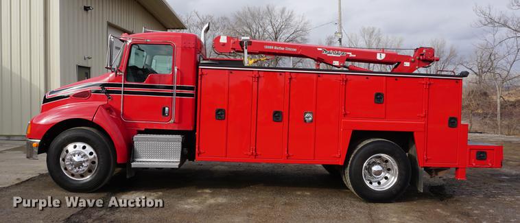 image for item DB0492 2006 Kenworth T300 service truck with crane