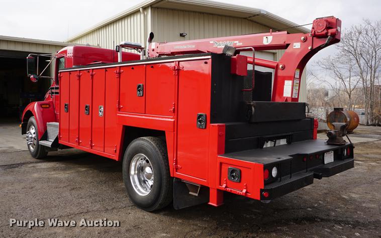 image for item DB0492 2006 Kenworth T300 service truck with crane